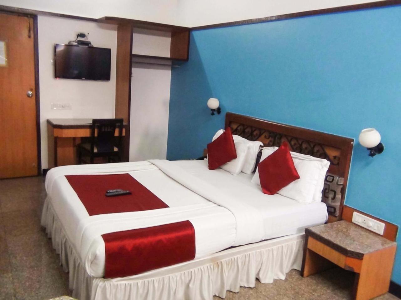Hotel Imperial Executive, Andheri Bombaj Zewnętrze zdjęcie
